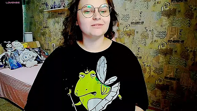 WhisperInTheDarkk online show from September 10, 3:17 am