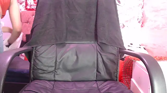 lily jamesx online show from March 3, 5:30 pm