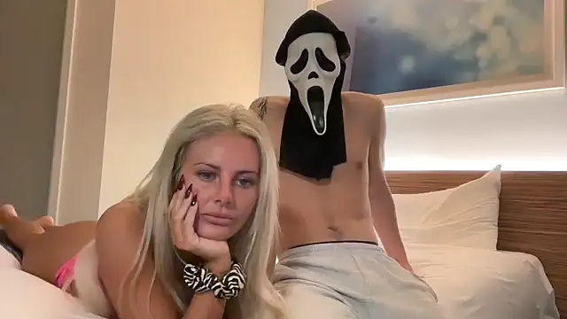 BendyBarbie online show from November 2, 6:11 pm