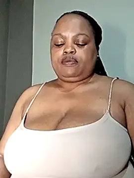 hugemelonsxxx online show from June 2, 6:53 pm