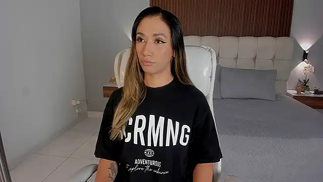 Emma23   online show from February 19, 6:35 am