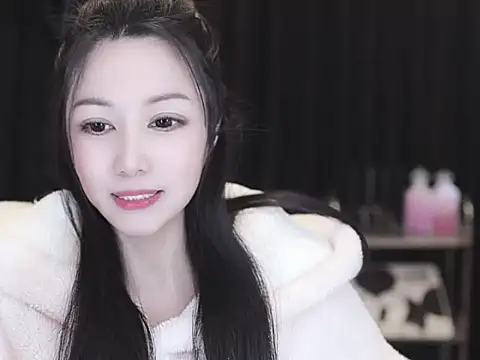 Nuyoah-77 online show from February 19, 3:33 pm