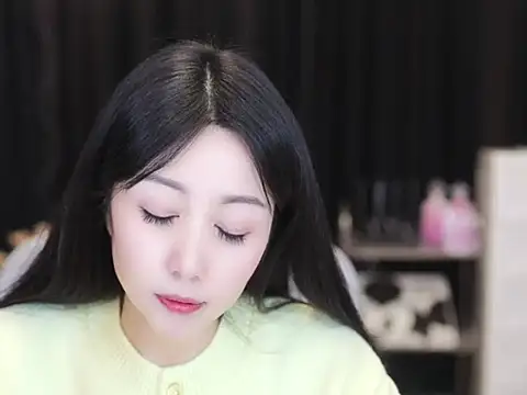 Nuyoah-77 online show from November 4, 4:34 pm