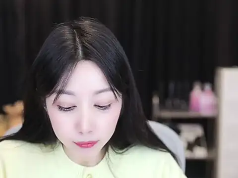 Nuyoah-77 online show from November 9, 4:58 pm