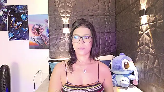 Snapshot of graceymilf666 chatting on September 12, 11:50 am graceymilf666 online show from September 12, 11:50 am