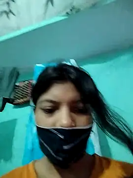 Snapshot of Hotty-Divya chatting on September 15, 3:04 am Hotty-Divya online show from September 15, 3:04 am