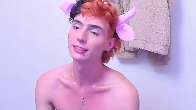 KylieMonnett online show from April 15, 2:45 am