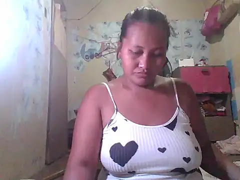 Sweetchuby1995 online show from May 30, 12:08 am