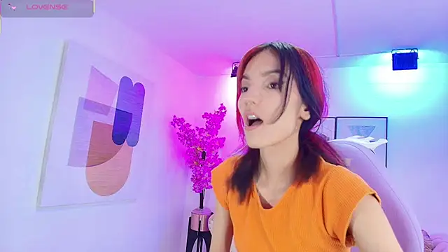 Dafne huges online show from October 24, 7:43 pm