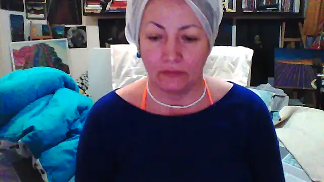 MariaAnaSunshine online show from February 1, 9:24 pm