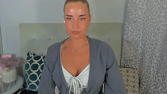 KristyHoney online show from July 12, 7:04 pm