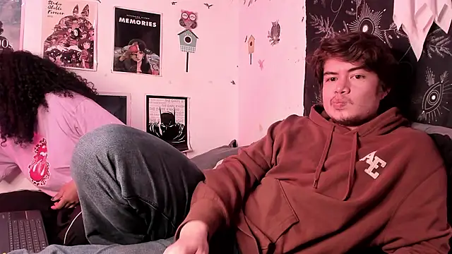 hothoneychile online show from February 16, 2:33 am