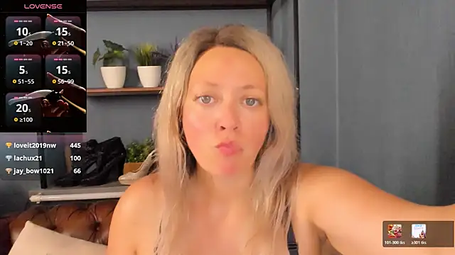 JessicaFoxie online show from July 25, 3:52 pm