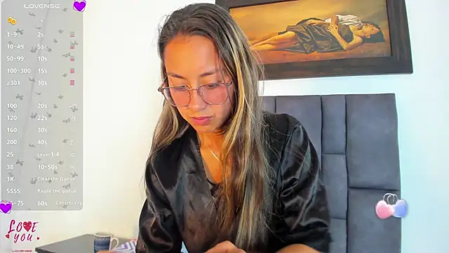 tatiana valencia online show from May 20, 12:46 pm