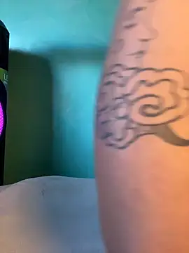 xMirana  online show from October 26, 9:49 am