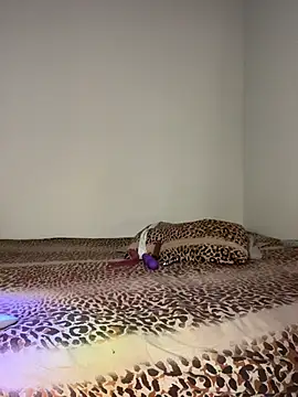 xMirana  online show from January 6, 9:46 am