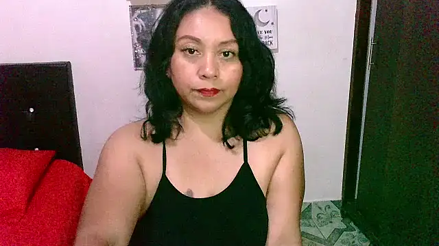 Snapshot of zaray_bella chatting on September 27, 9:22 pm zaray bella online show from September 27, 9:22 pm