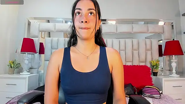 lyzzi smith01 online show from September 16, 7:33 pm