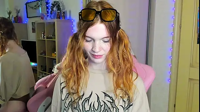 Sunny Elly online show from October 12, 9:12 am