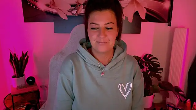 NatiLove35 online show from April 19, 8:22 pm