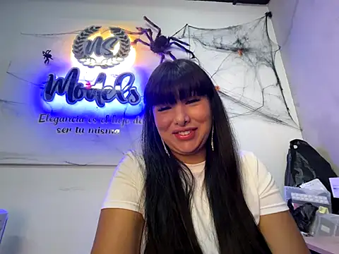 Snapshot of Alexa_Miss chatting on October 8, 10:58 pm Alexa Miss online show from October 8, 10:58 pm