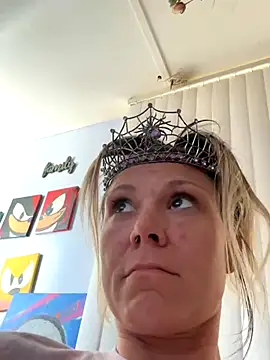 hotNReady6969 online show from October 28, 6:46 pm