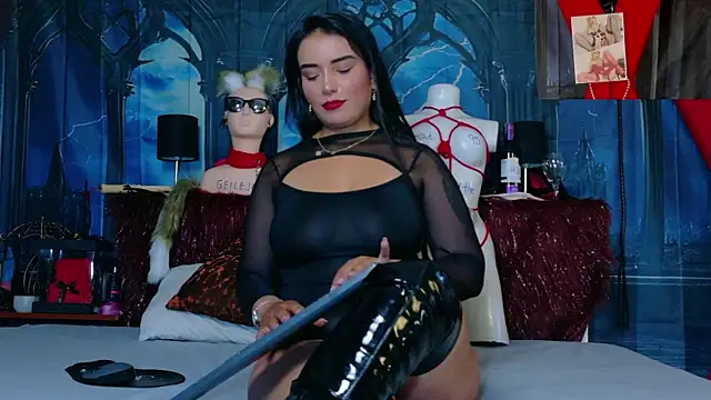 MeliizaQueen online show from April 10, 4:35 pm