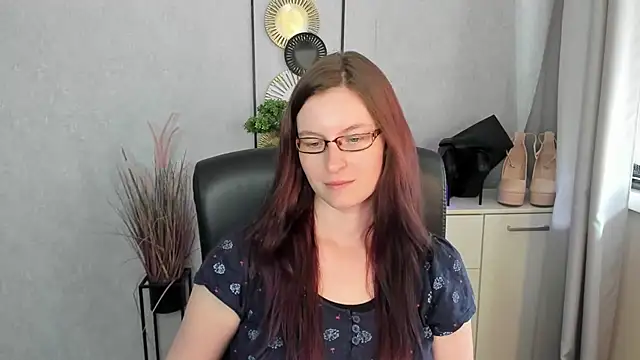 emmaxDelight online show from July 29, 12:38 pm