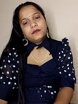 Simran-Kaur143 online show from July 16, 6:34 pm