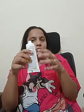 Simran-Kaur143 online show from July 10, 9:43 am