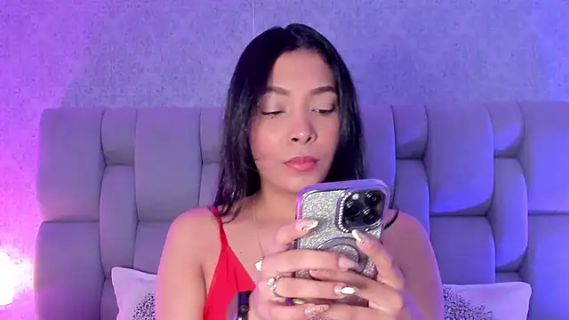 Snapshot of KarolRojas_ chatting on September 16, 3:36 am KarolRojas online show from September 16, 3:36 am