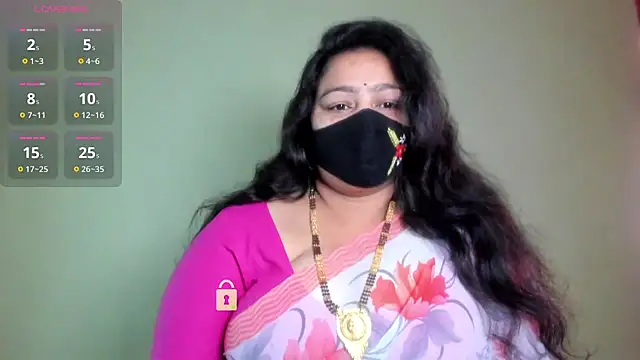 neelu-hoty online show from July 17, 9:24 am