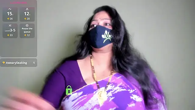 neelu-hoty online show from June 4, 3:38 pm