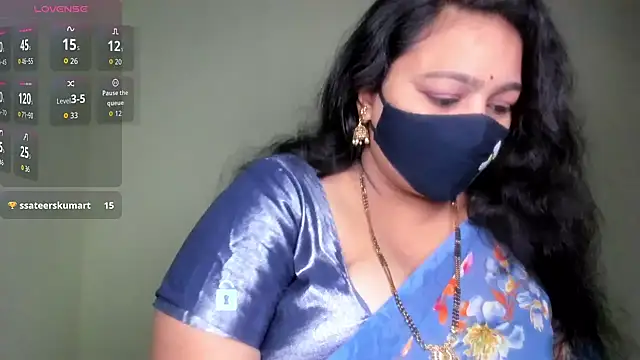 neelu-hoty online show from July 3, 2:45 pm