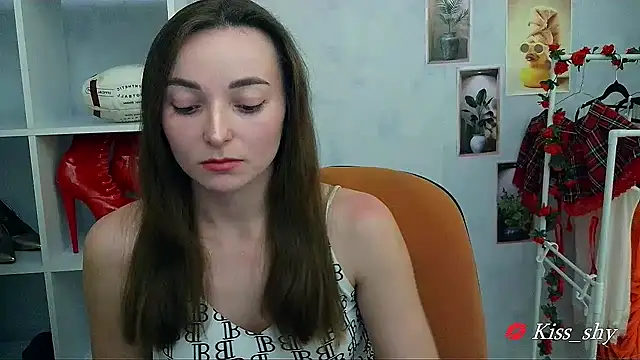  Barbie Kiss  online show from January 11, 7:08 pm