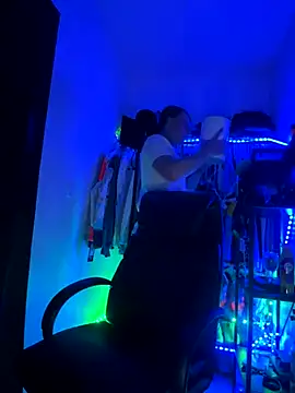 PeytonJohnn online show from October 28, 12:27 am