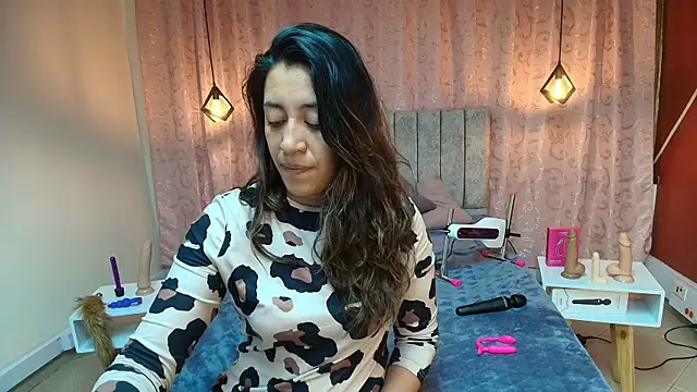 VioletaScott  online show from November 24, 1:46 pm