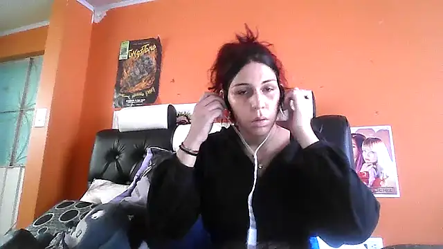 aishadraven online show from March 25, 9:28 pm