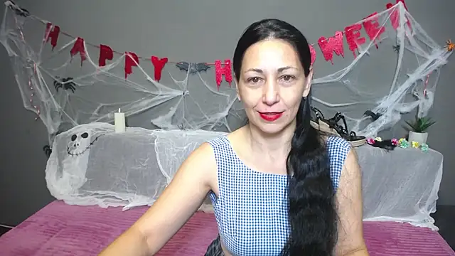 LiluGrants online show from November 2, 7:06 pm