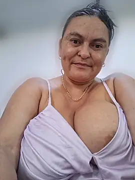 Horny-Mommy-Dirty online show from June 7, 6:48 pm