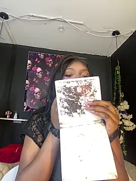 Snapshot of TIFFANYYSTAR chatting on September 9, 4:07 pm TIFFANYYSTAR online show from September 9, 4:07 pm
