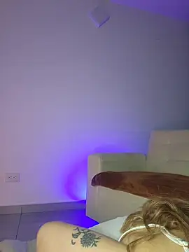 mich bittersweet online show from July 28, 8:23 pm