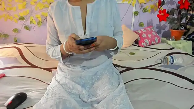 aarjulove online show from June 16, 10:16 am