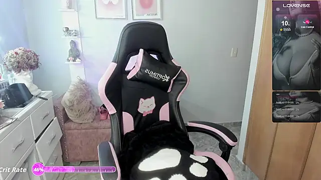 Melannyy  online show from April 21, 1:42 am