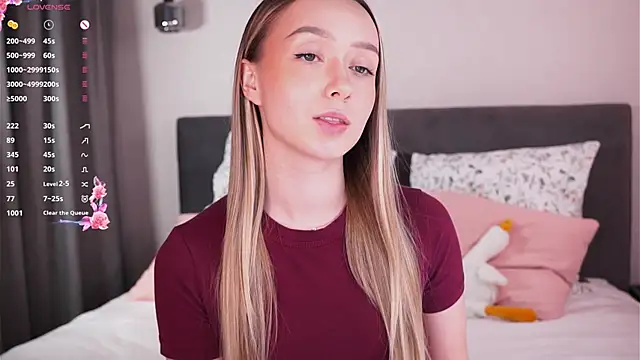 HollisBeckett online show from March 22, 8:20 am