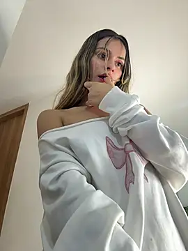 cuteluci  online show from July 19, 11:34 am
