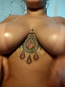 LaurenWelly  online show from October 4, 11:42 pm