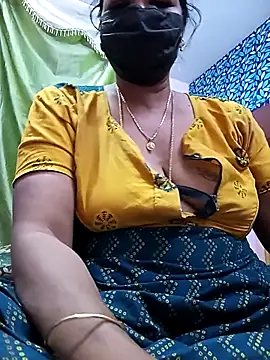 Snapshot of Tamil_sreelekha chatting on September 26, 5:10 pm Tamil sreelekha online show from September 26, 5:10 pm