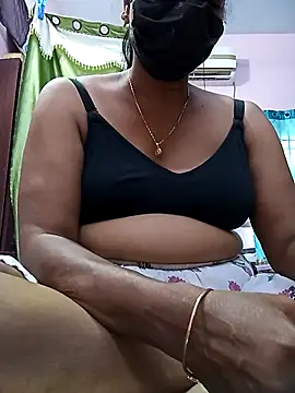Snapshot of Tamil_sreelekha chatting on September 24, 2:10 am Tamil sreelekha online show from September 24, 2:10 am