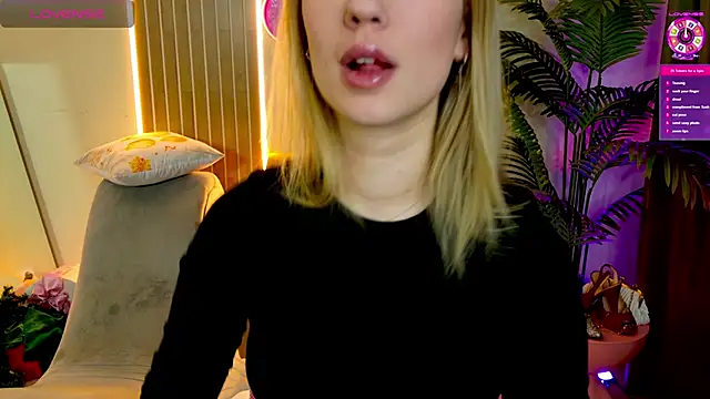 SashaBrooks online show from January 18, 3:08 pm